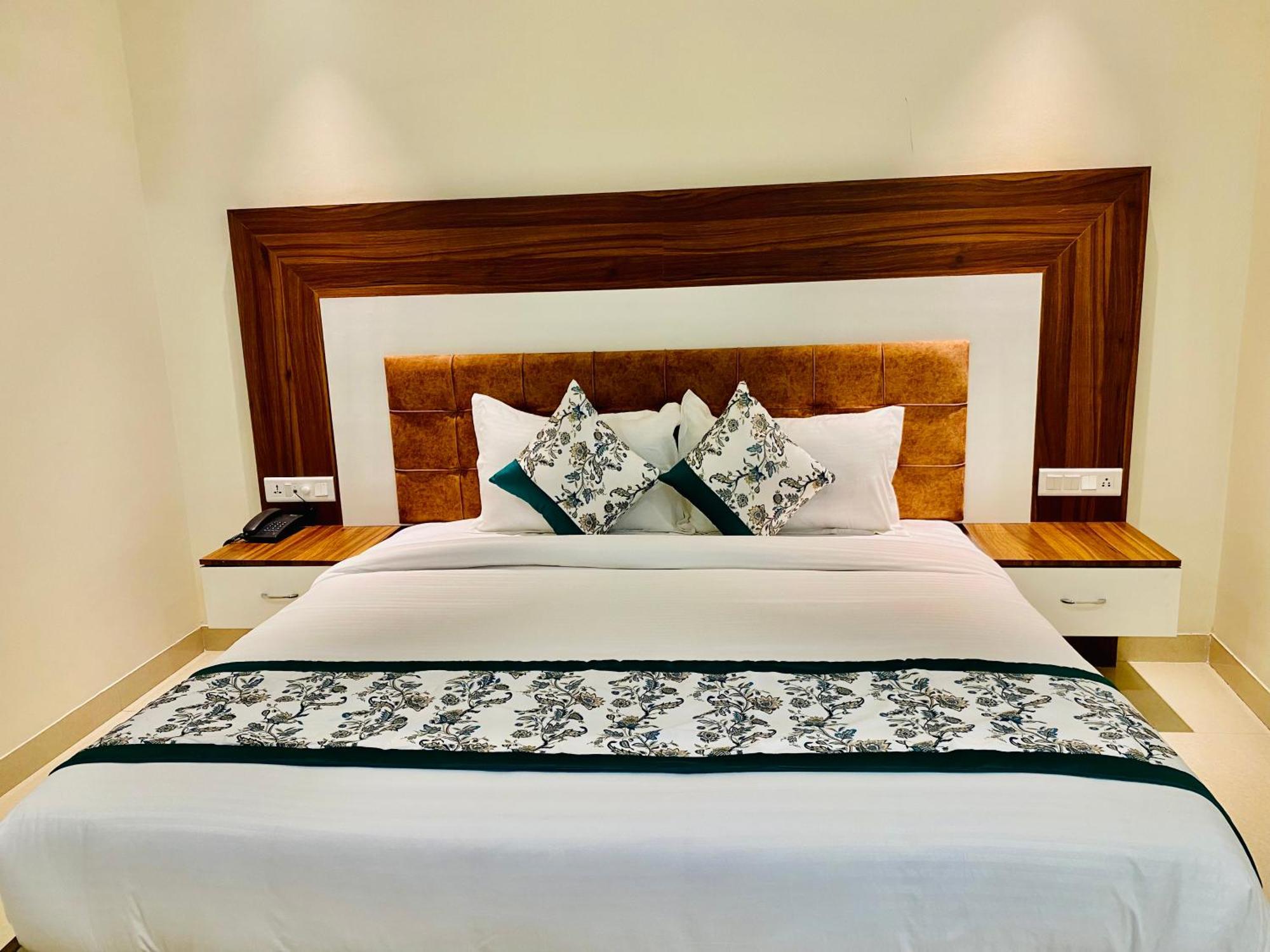 Hotel White House 350 Mtr From Golden Temple Amritsar Exteriör bild
