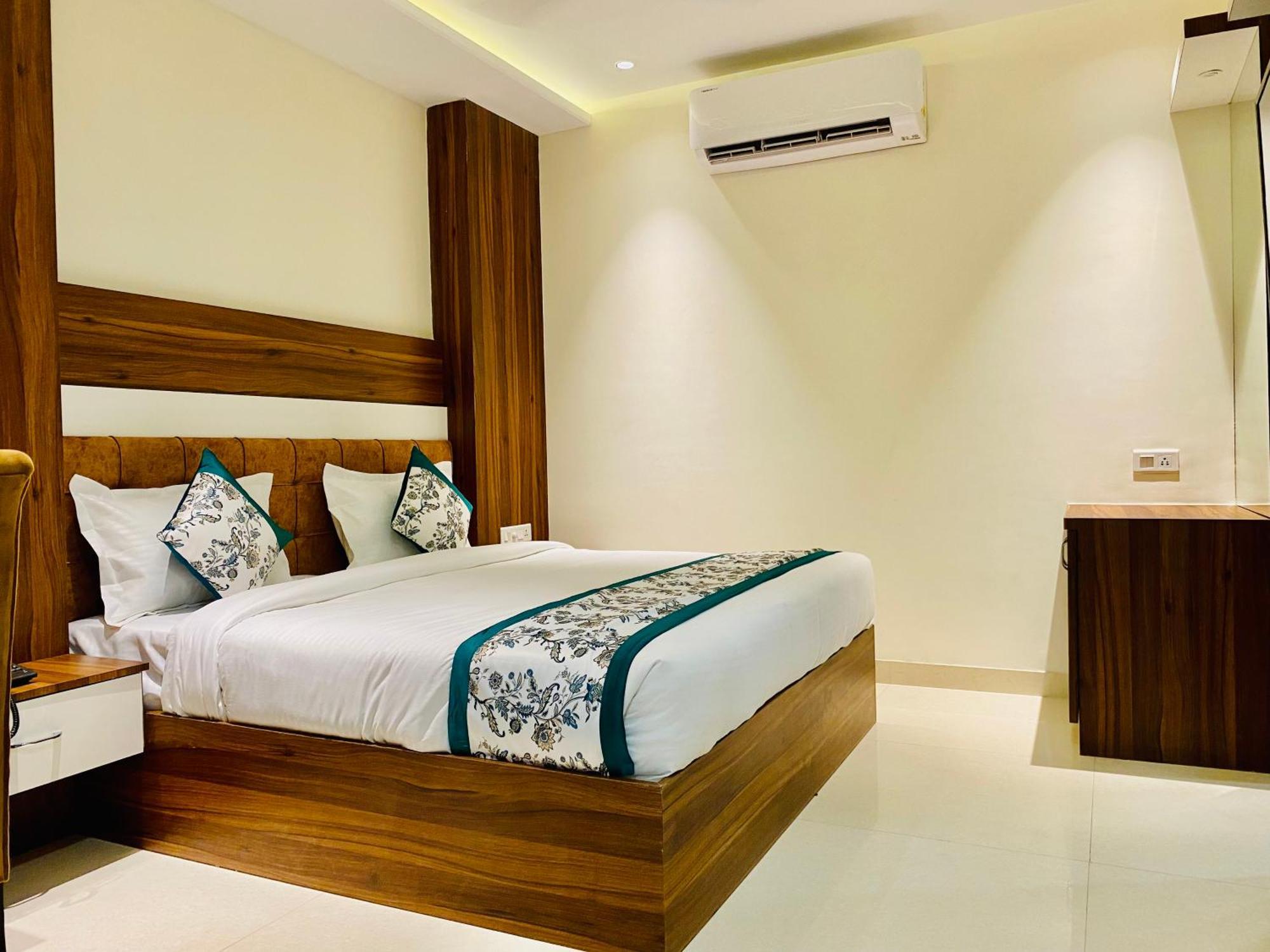 Hotel White House 350 Mtr From Golden Temple Amritsar Exteriör bild